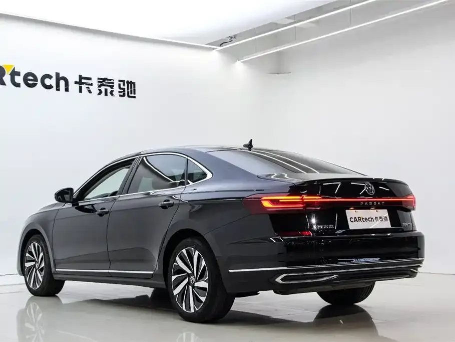 Volkswagen Passat — фото 9