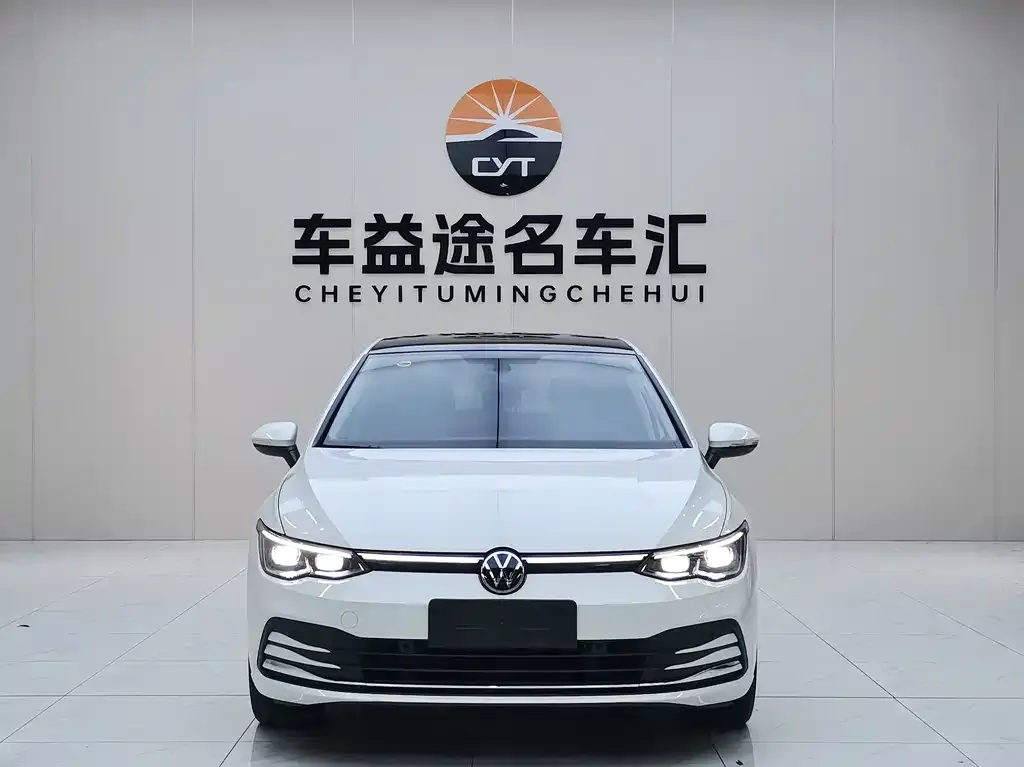 Volkswagen Golf 2023 из CN, фото 3