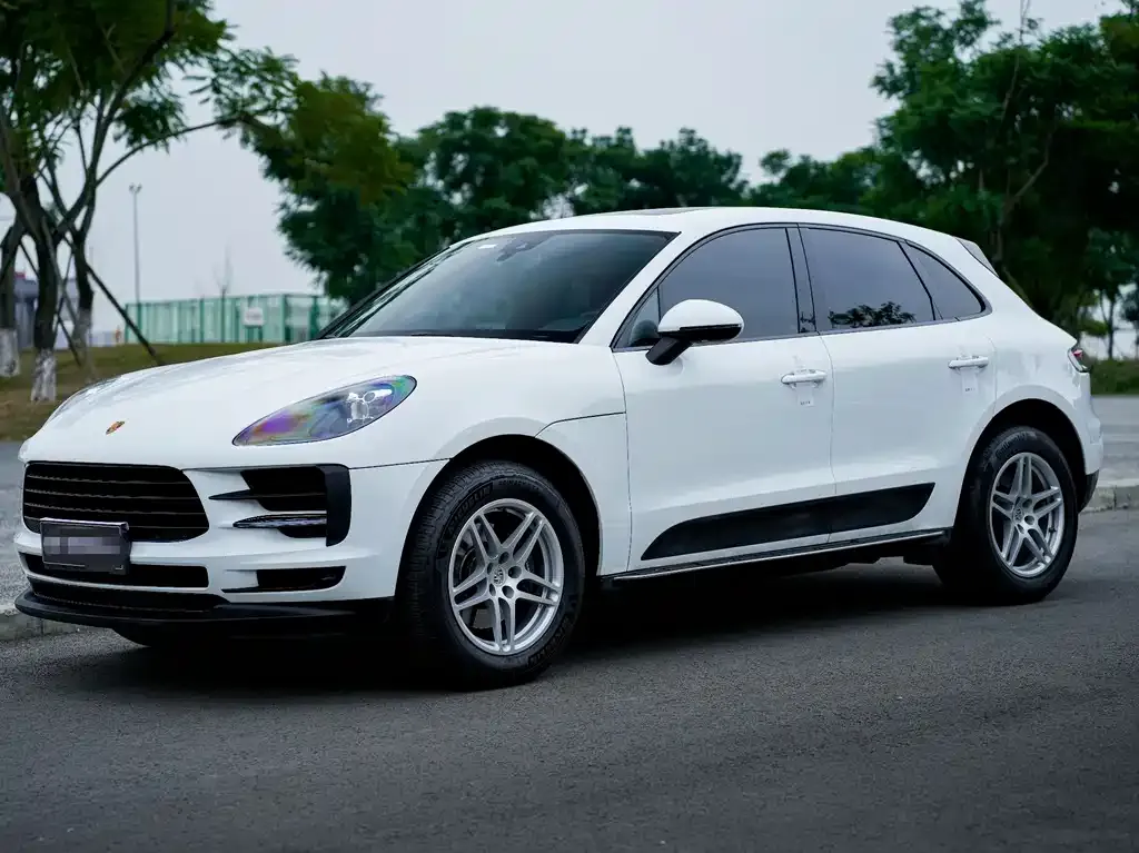 Porsche Macan — фото 1
