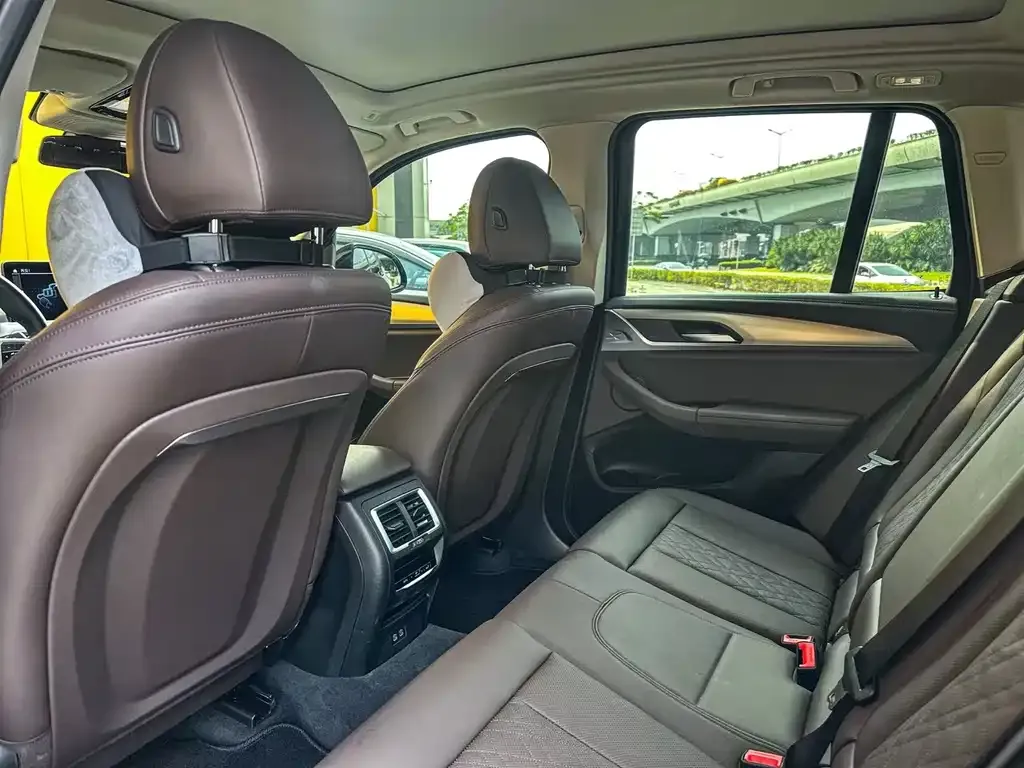 BMW iX3 2022 из CN, фото 8