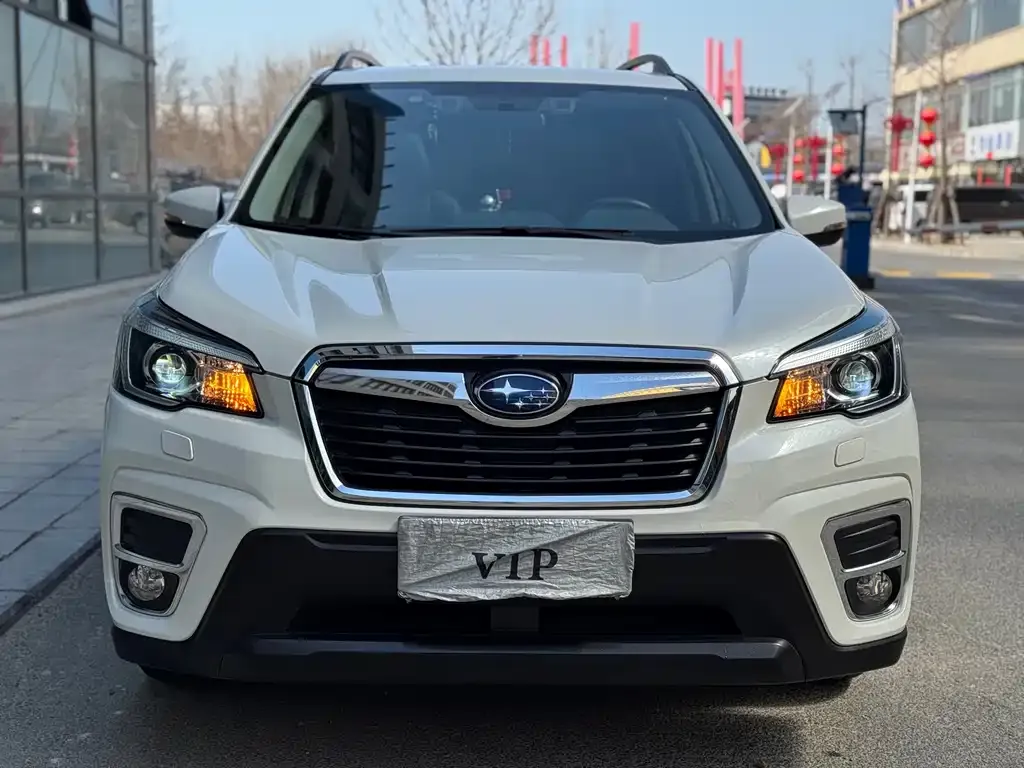 Subaru Forester — фото 4