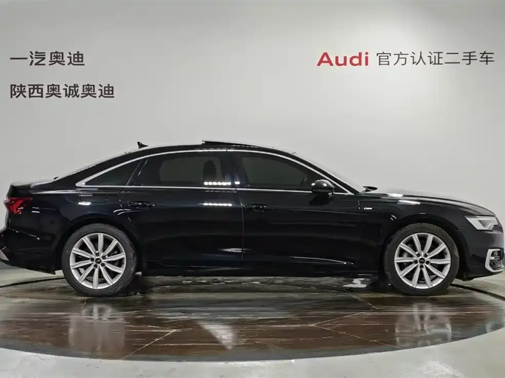 Audi A6L — фото 8