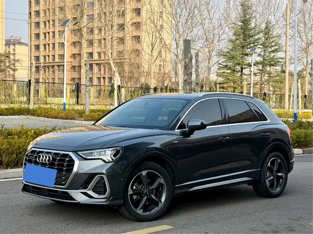 Audi Q3 2022 из CN, фото 1