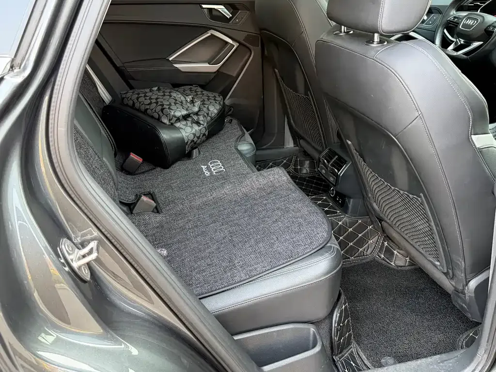 Audi Q3 2022 из CN, фото 7