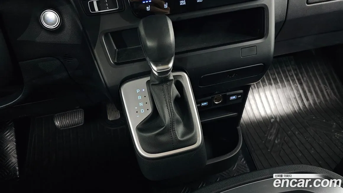 Hyundai Staria — фото 4