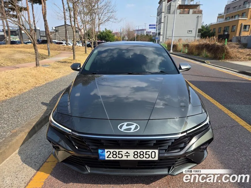 Hyundai AVANTE — фото 1