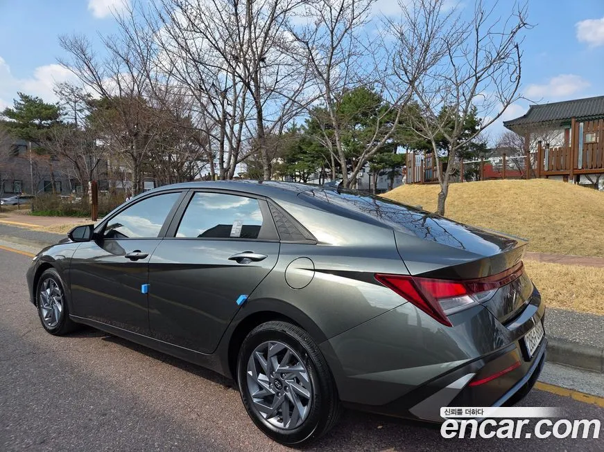 Hyundai AVANTE — фото 10