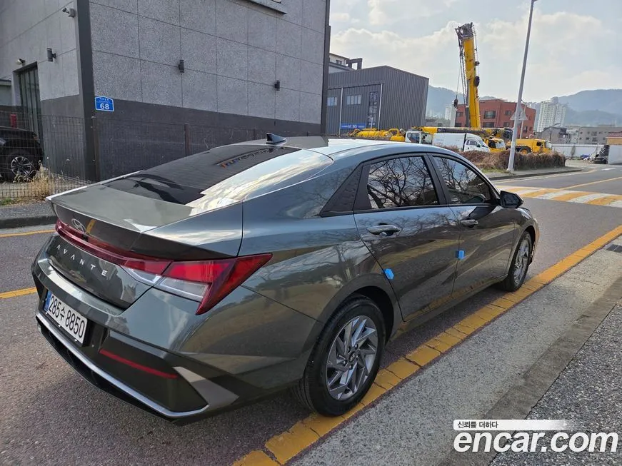 Hyundai AVANTE — фото 4