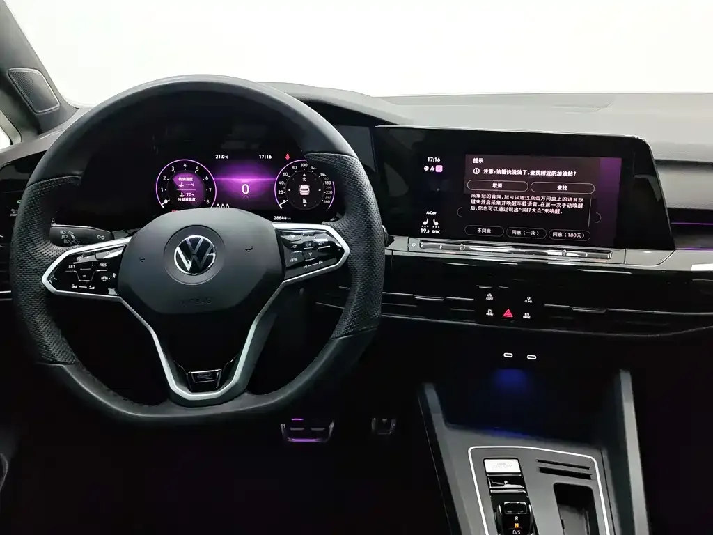Volkswagen Golf 2023 из CN, фото 6