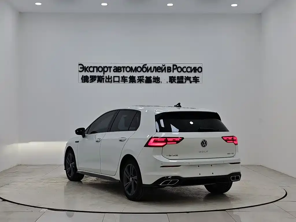 Volkswagen Golf 2023 из CN, фото 4