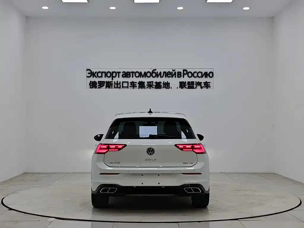 Volkswagen Golf 2023 из CN, фото 5