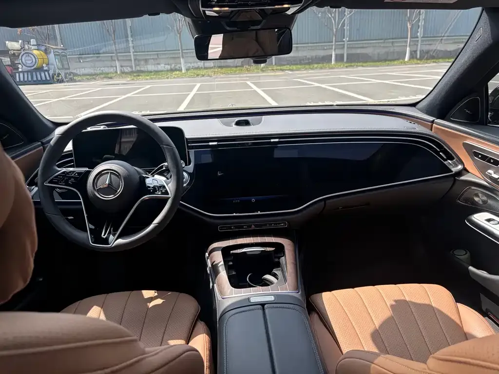 Mercedes-Benz E-Class 2024 из CN, фото 5
