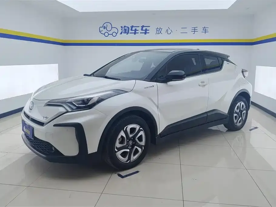 Toyota C-HR EV 2021 из CN, фото 1