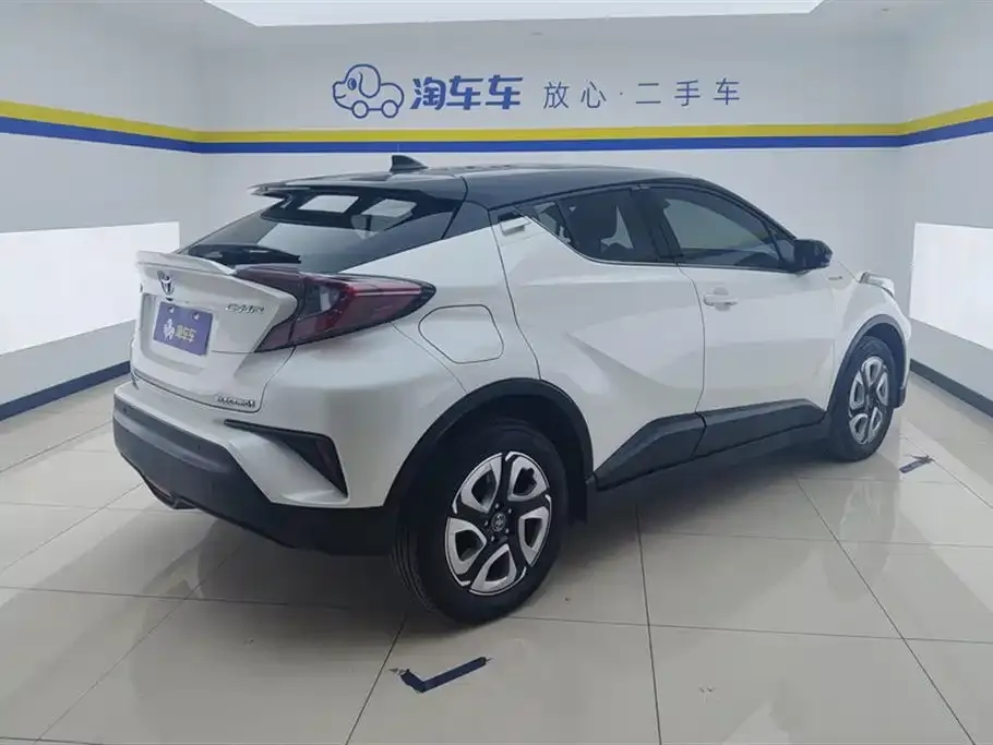 Toyota C-HR EV 2021 из CN, фото 4