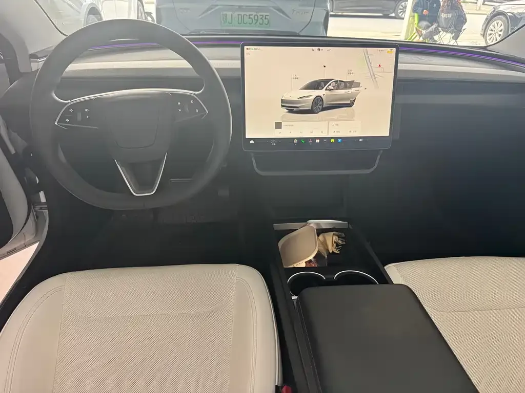Tesla Model 3 2024 из CN, фото 2