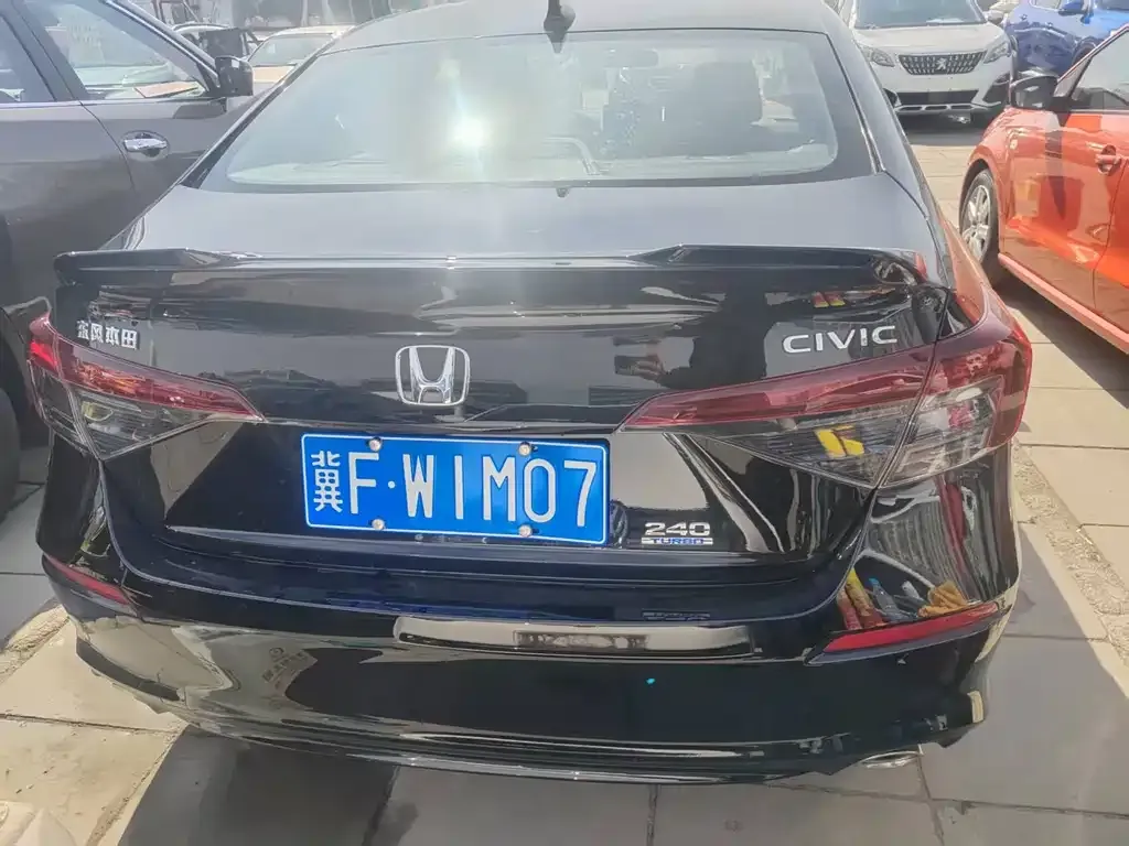 Honda Civic — фото 5