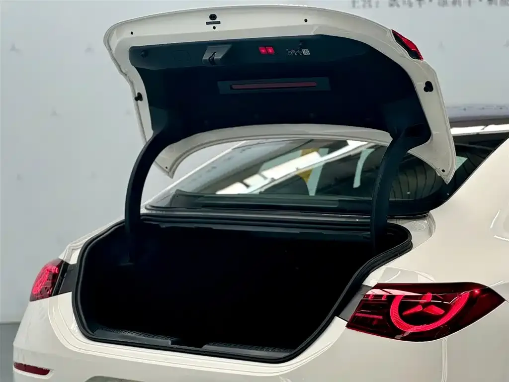 Mercedes-Benz CLA PHEV 2025 из CN, фото 8