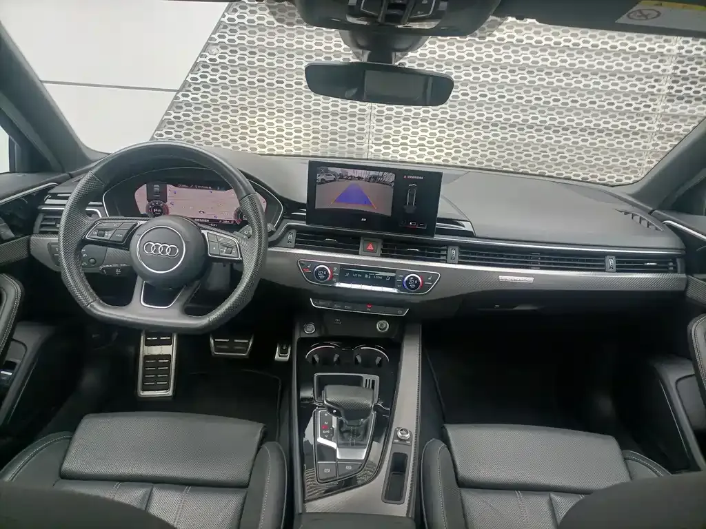 Audi A4L 2024 из CN, фото 2