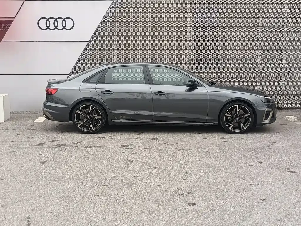 Audi A4L 2024 из CN, фото 10