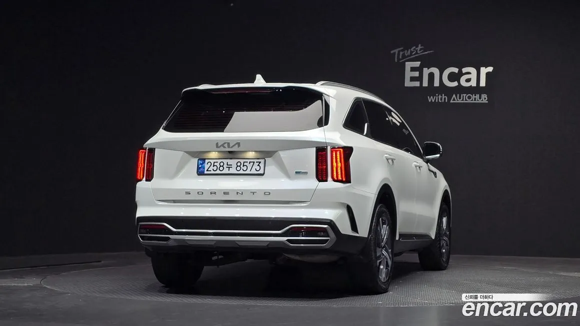 Kia Sorento — фото 4