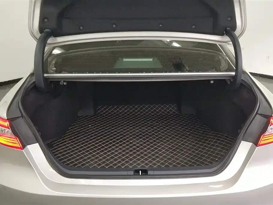 Toyota Camry 2022 из CN, фото 9