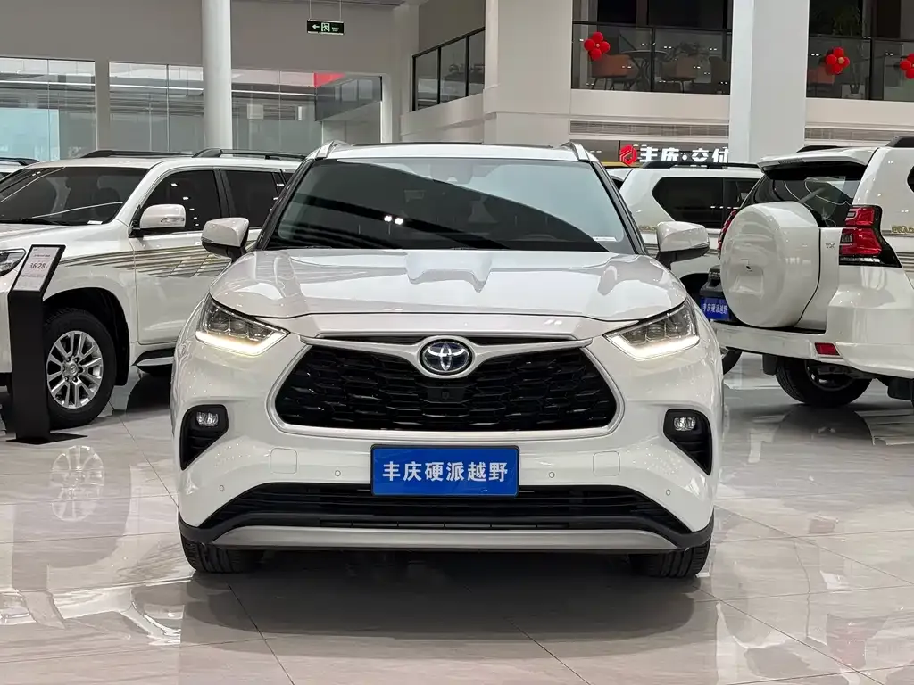 Toyota Highlander 2022 из CN, фото 8