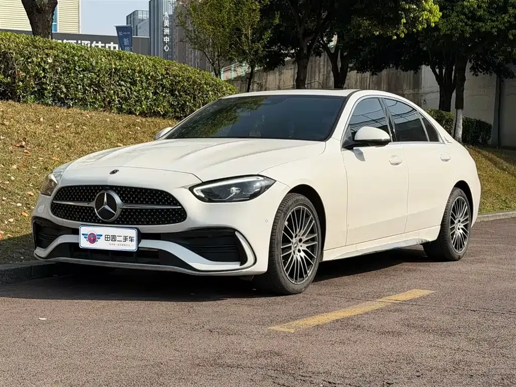 Mercedes-Benz C-Class — фото 1