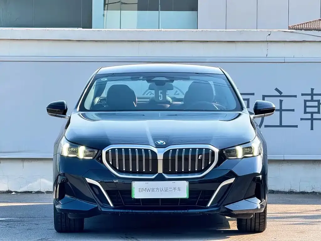 BMW i5 2025 из CN, фото 3