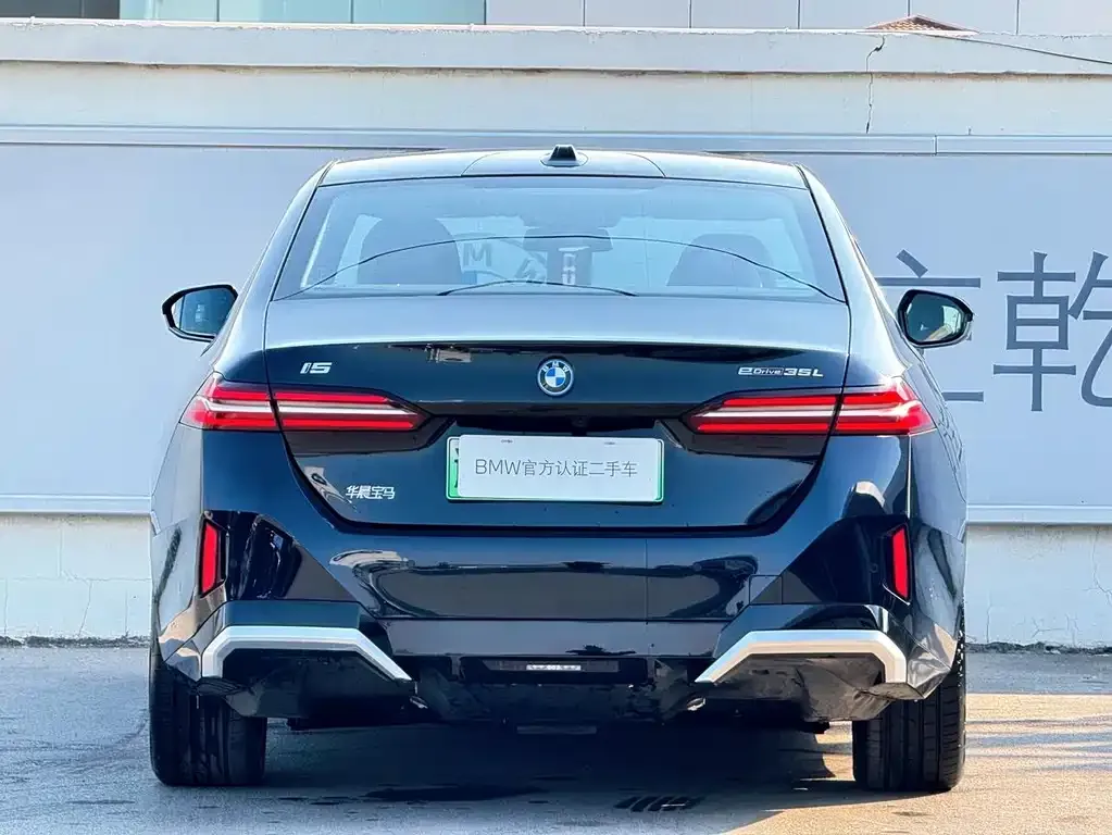 BMW i5 2025 из CN, фото 2