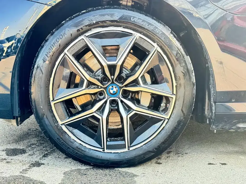 BMW i5 2025 из CN, фото 9