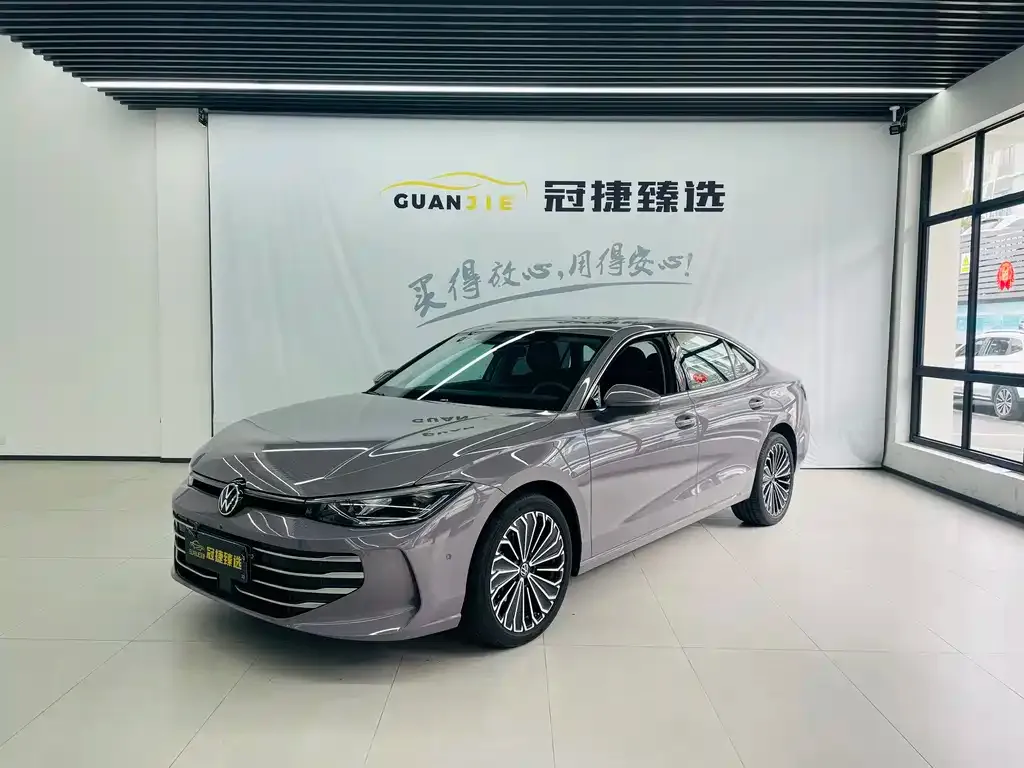 Volkswagen Passat — фото 1