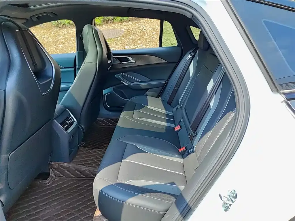 Hongqi H6 2024 из CN, фото 7