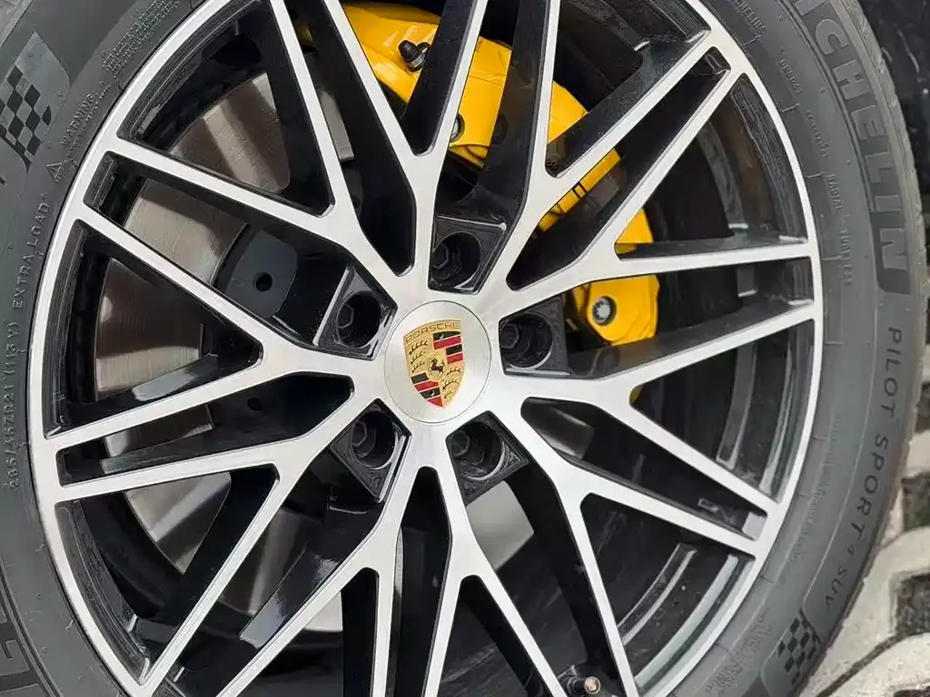Porsche Cayenne 2025 из CN, фото 10