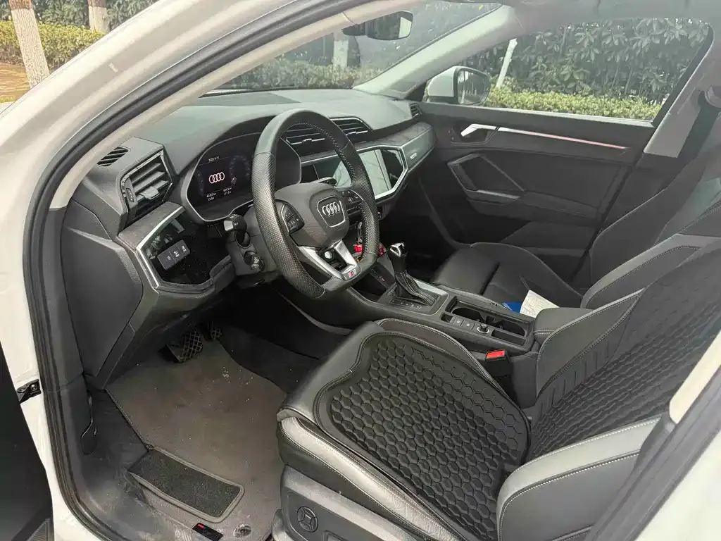 Audi Q3 Sportback — фото 6