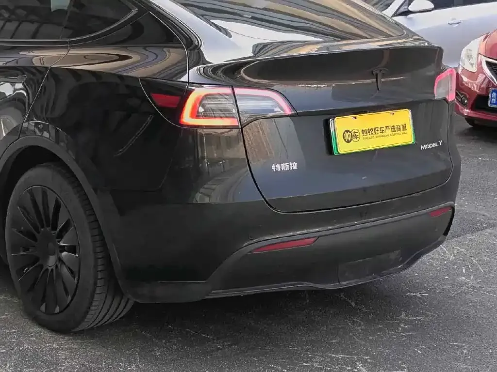 Tesla Model Y 2022 из CN, фото 3