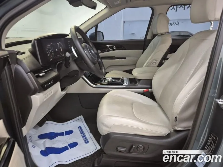 Kia Carnival — фото 10