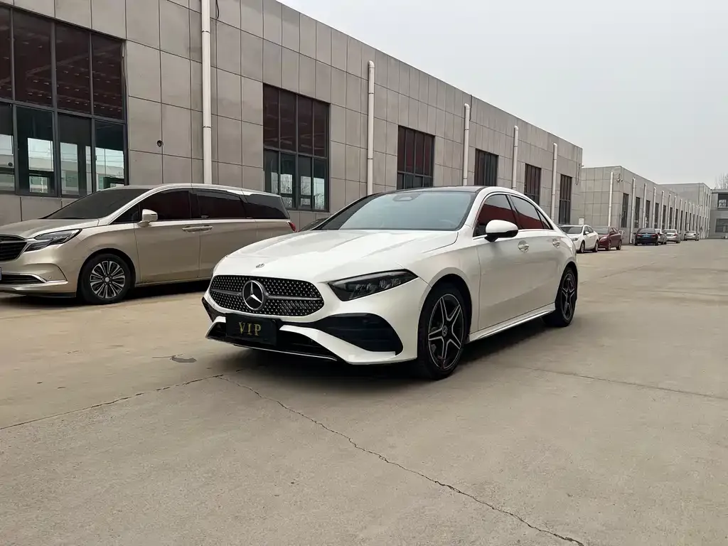 Mercedes-Benz A-Class — фото 1