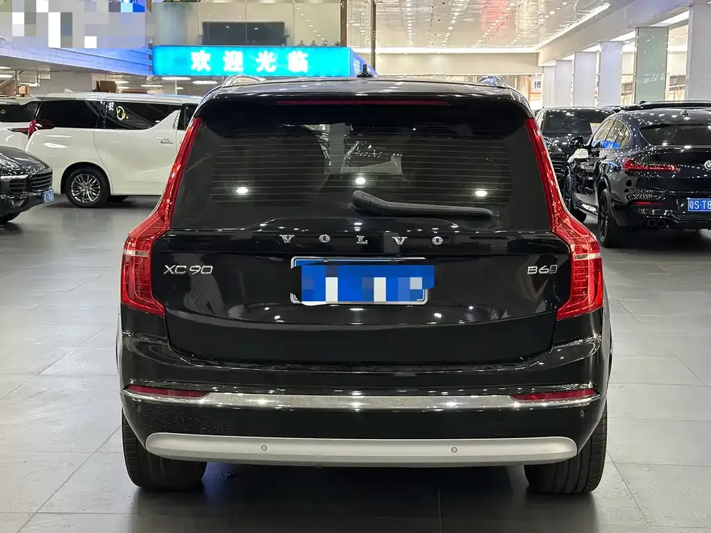 Volvo XC90 — фото 2