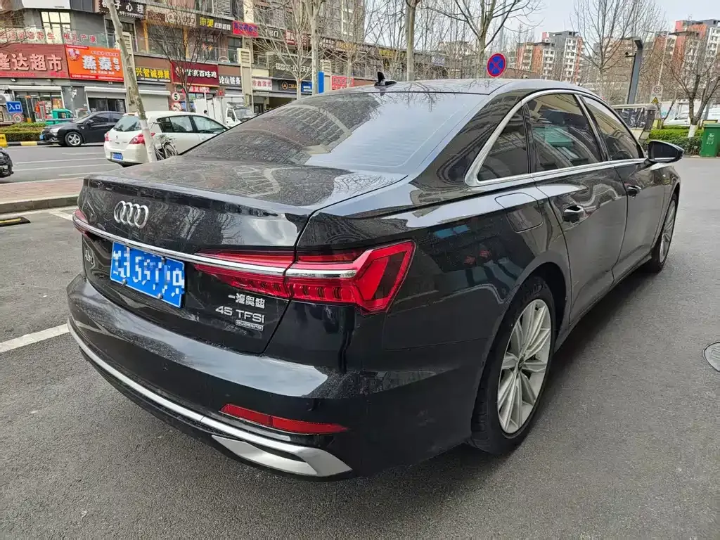 Audi A6L 2024 из CN, фото 4