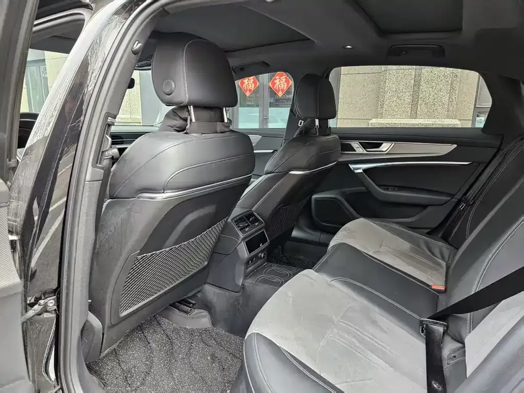 Audi A6L 2024 из CN, фото 5