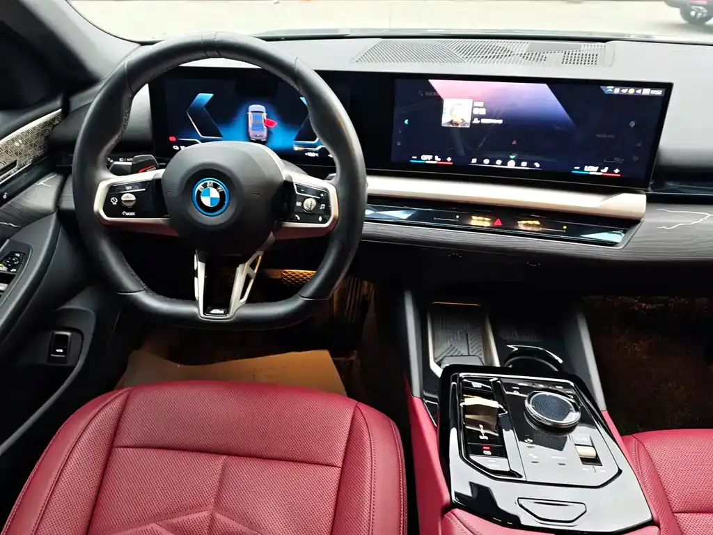 BMW i5 — фото 9