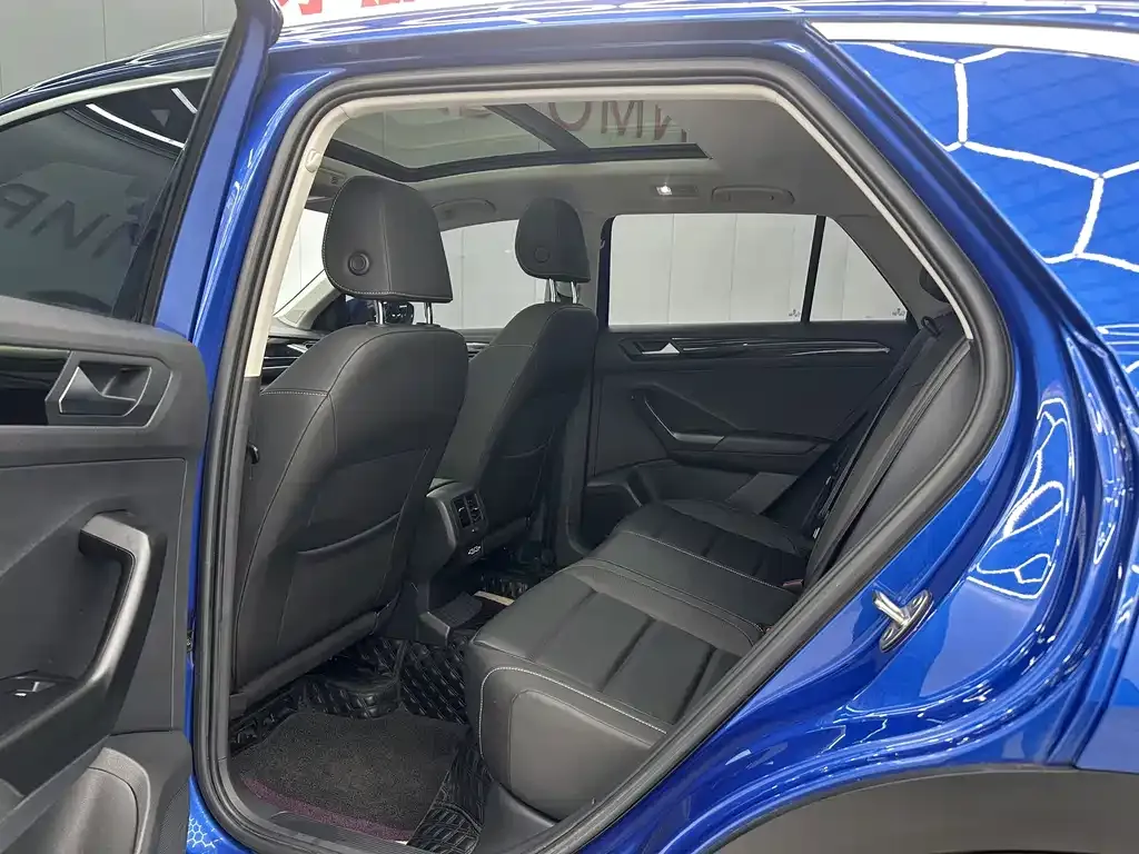 Volkswagen T-Roc 2022 из CN, фото 6