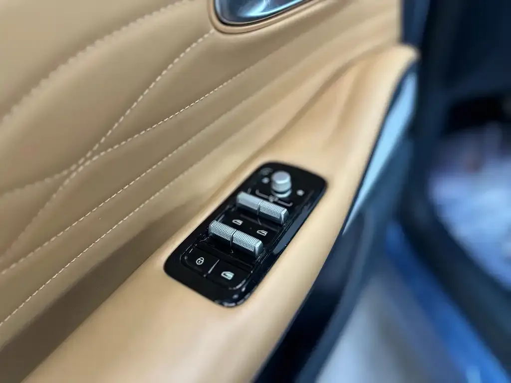 Geely Galaxy Xingjian 7 — фото 2