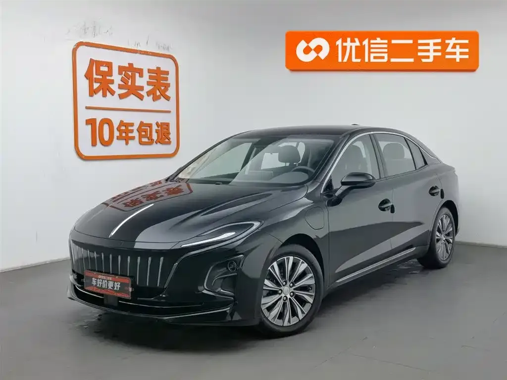 Hongqi E-QM5 — фото 1