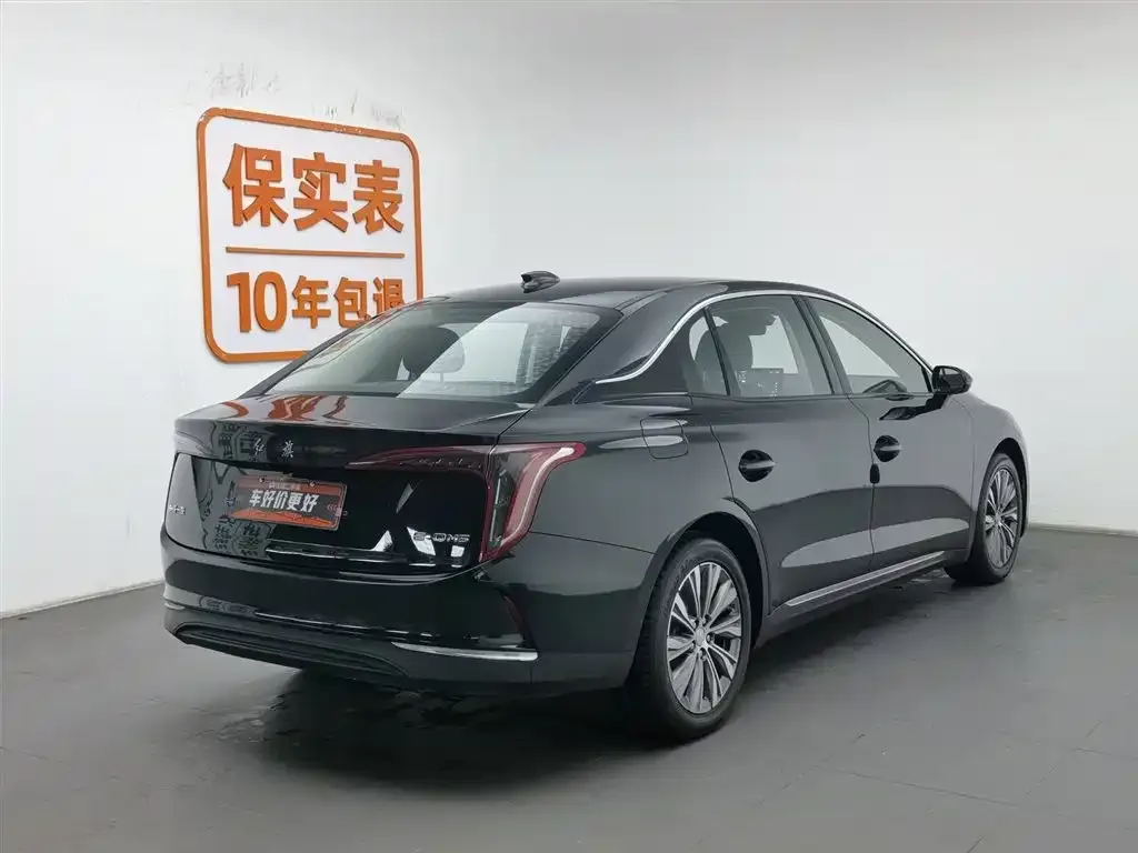 Hongqi E-QM5 — фото 2