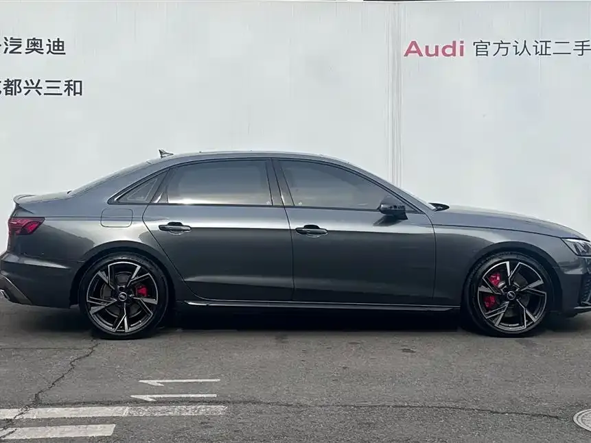 Audi A4L 2025 из CN, фото 3