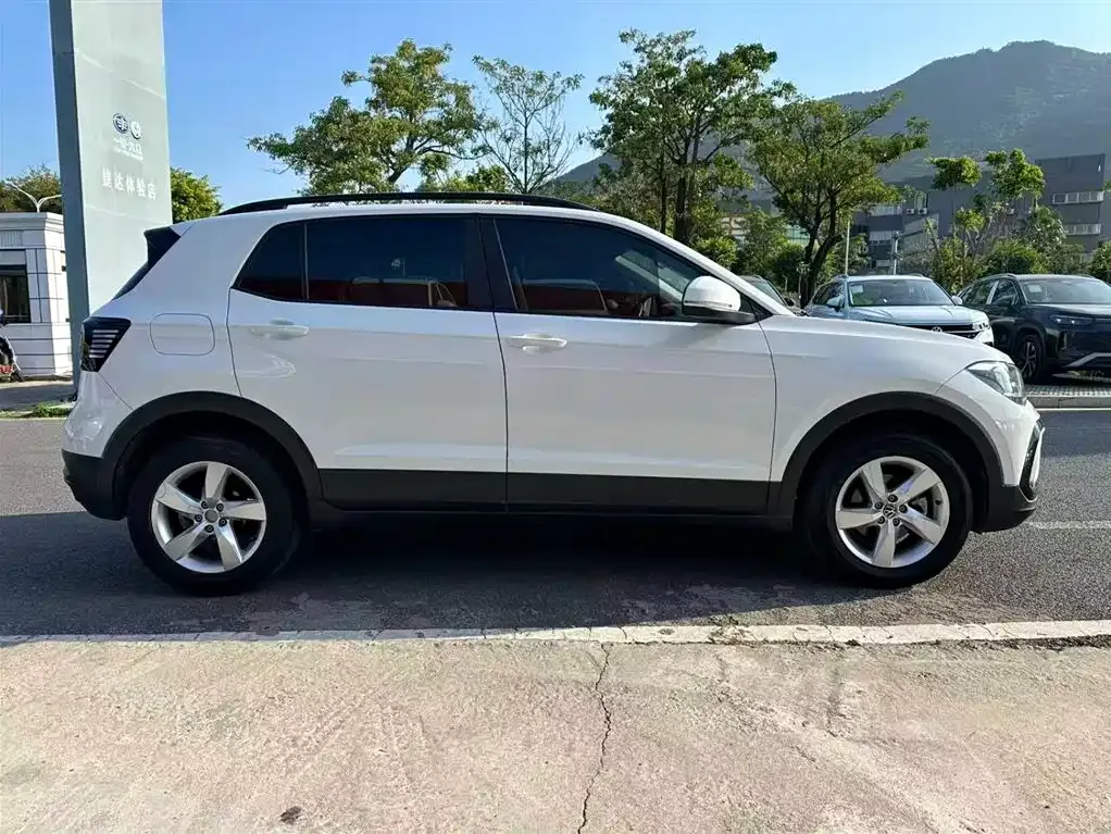 Volkswagen T-Cross — фото 8