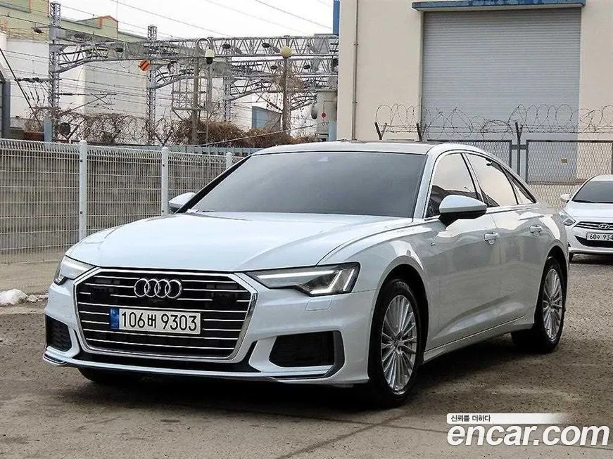 Audi A6 — фото 10