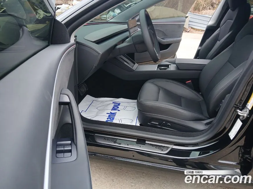 Tesla Model 3 2024 из KR, фото 8