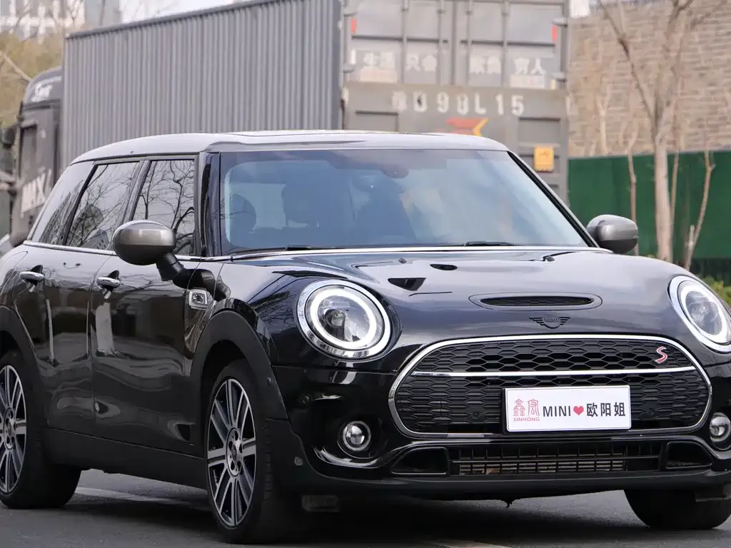 MINI Clubman — фото 3